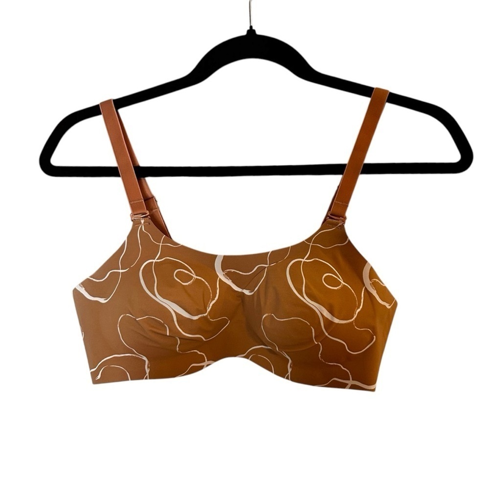 Knix Evolution Wireless Bra- Reversible Black to Nude- Size 2